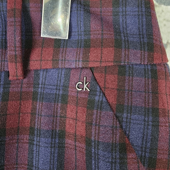 Calvin Klein Plaid Shorts Mid Rise Burgundy Navy Size 6 Clueless - Picture 3 of 16